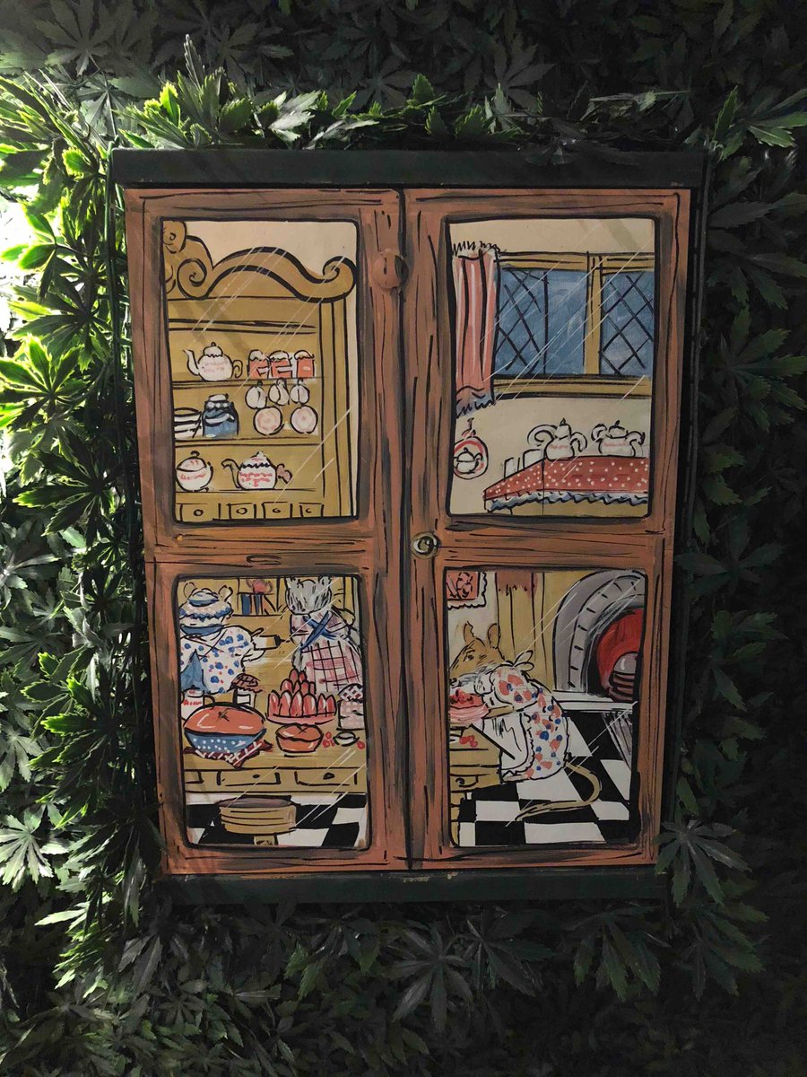 #Wonderland is full of weird and mysterious creatures! Some of them, like this family of mice, are waiting for your visit! #AliceinWonderland #escaperoom #coventry2021 #cityofculture  #timburton