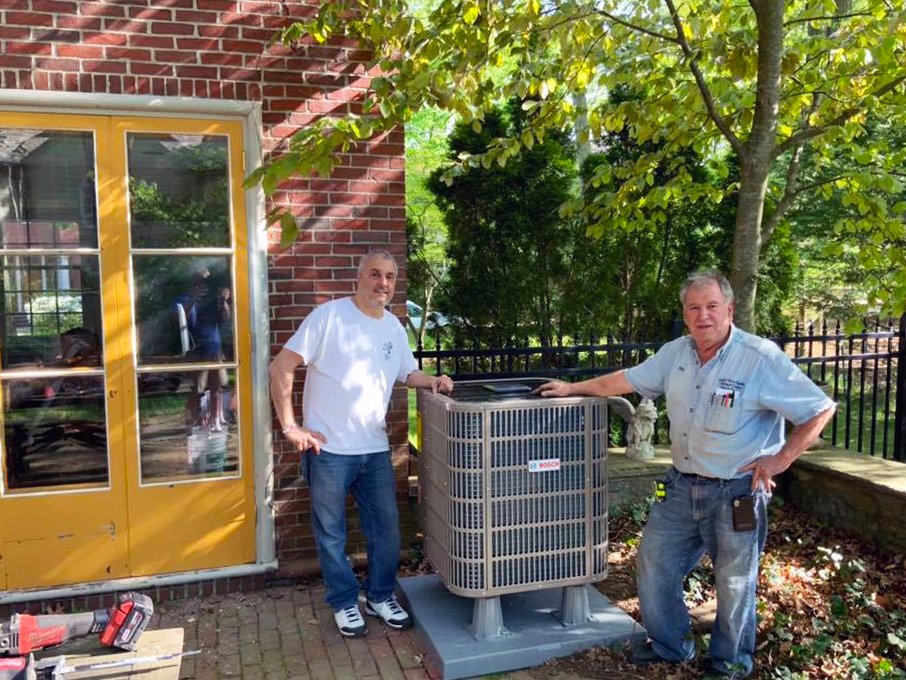BoschHC_US's tweet photo. A massive shout out to all of the #HVACpros working to keep everyone comfortable at home during this strange and very uncomfortable time. 🙌🙌
Our #ABCoftheweek is Eurotech Climate Systems LLC in Pawtucket, RI. THANK YOU! #HVAClife #heatpump #HVACtech #covid19 https://t.co/cIfCdCav9K