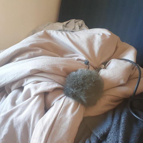 Dispak_bzh's tweet photo. ⛺️🎙Klozet #10 Hep ar c'holc'hed🦠

Hiziv e vo un abadenn dreistordinal. Enrollet eo bet hep ar c'holc'hed !
👨‍🍳Tim, keginer Lannuon a roio rekipeoù keginañ gant linad deomp ivez. Menam-menam !

➡️https://t.co/fvjG5gTyWv

#BZHG #Brezhoneg #Koronaviruz #Kenfinañ #Dispell #Klozet https://t.co/XD0NcGoTnk