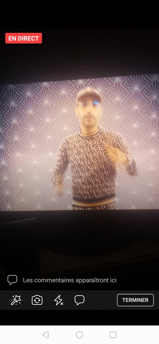 Btgo451's tweet photo. #moula #heussLeduc #soulax il est où dans le clip tu la vendu ou quoi https://t.co/UXlJFIewUx