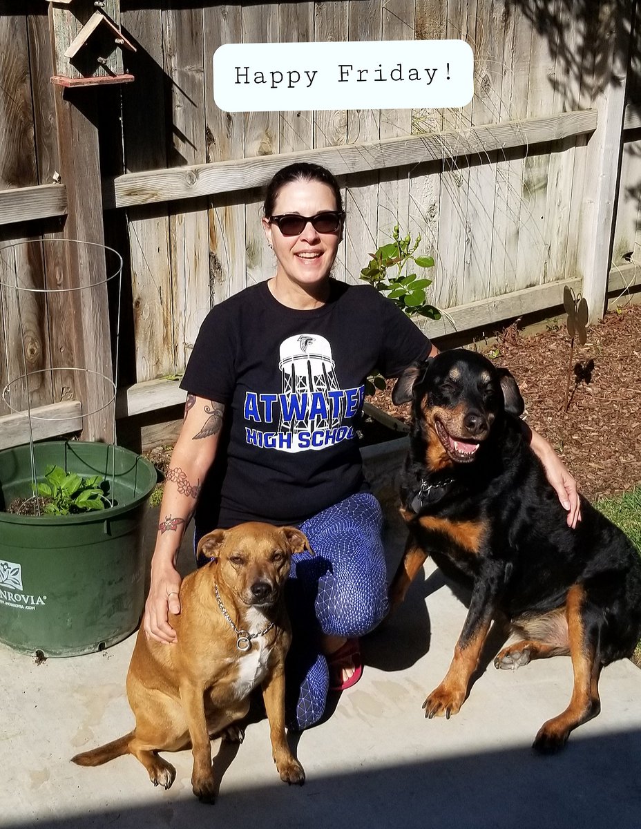 MsG_Dough's tweet photo. Officially made it a week working from home! Hope everyone's staying healthy, positive, and in touch with friends and family! @AtwaterFalcons Miss you all! #MUHSDPRIDE #WeAreMUHSD #VirtualSpiritWeek #FalconStrong #StayAtHome #StayHealthy https://t.co/DvLsMx1F5V