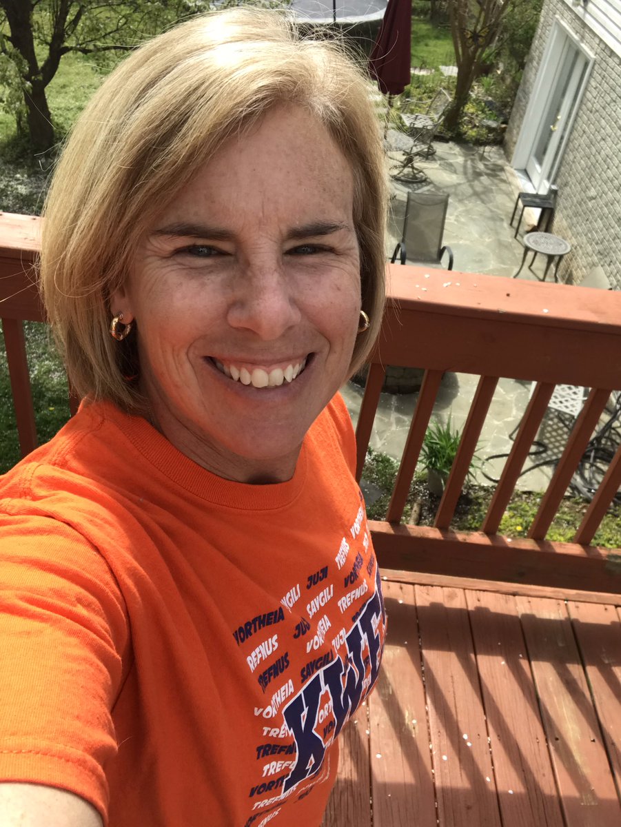 schaefer_pe's tweet photo. Shout out to all of my Juji peeps!
#Wilsonsealions #VirtualSpiritWeek @KyleRWilsonES https://t.co/24zoFzeSaG