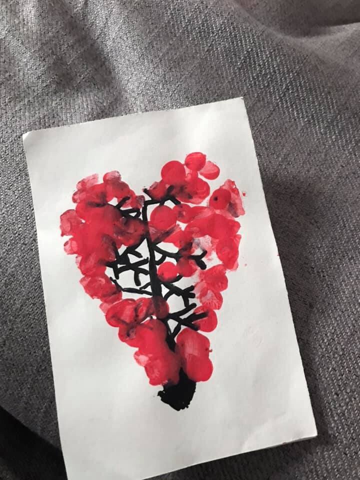 livski82's tweet photo. Oscar’s beautiful card has cheered our lovely neighbours up today ♥️ @claypoolschool https://t.co/2mc2CGOQ2B
