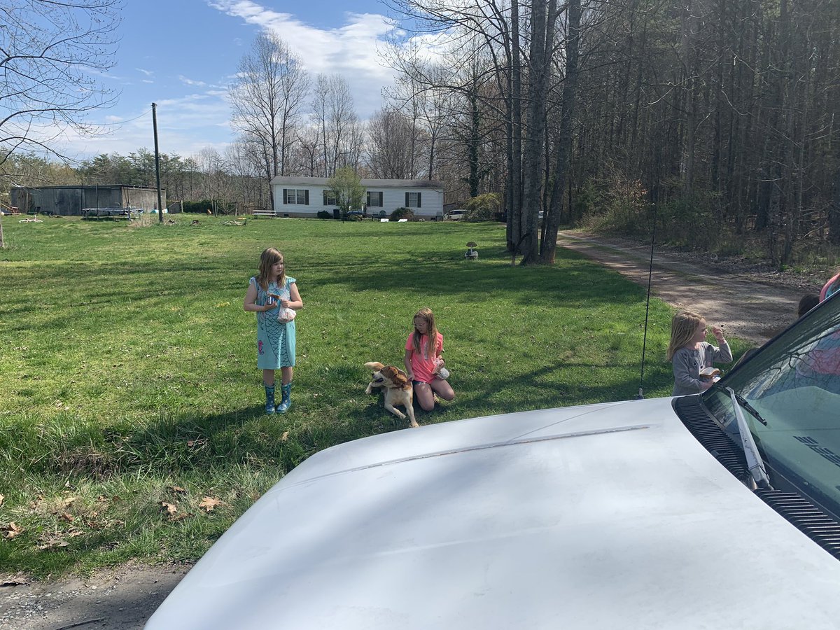 charles_santore's tweet photo. Today in adventures in delivering school lunches, one sweet girl gave me a roll of toilet paper. #BCPS #schoollunches #thankssweetieiwasdowntomylastroll https://t.co/8cs64Z7yBy