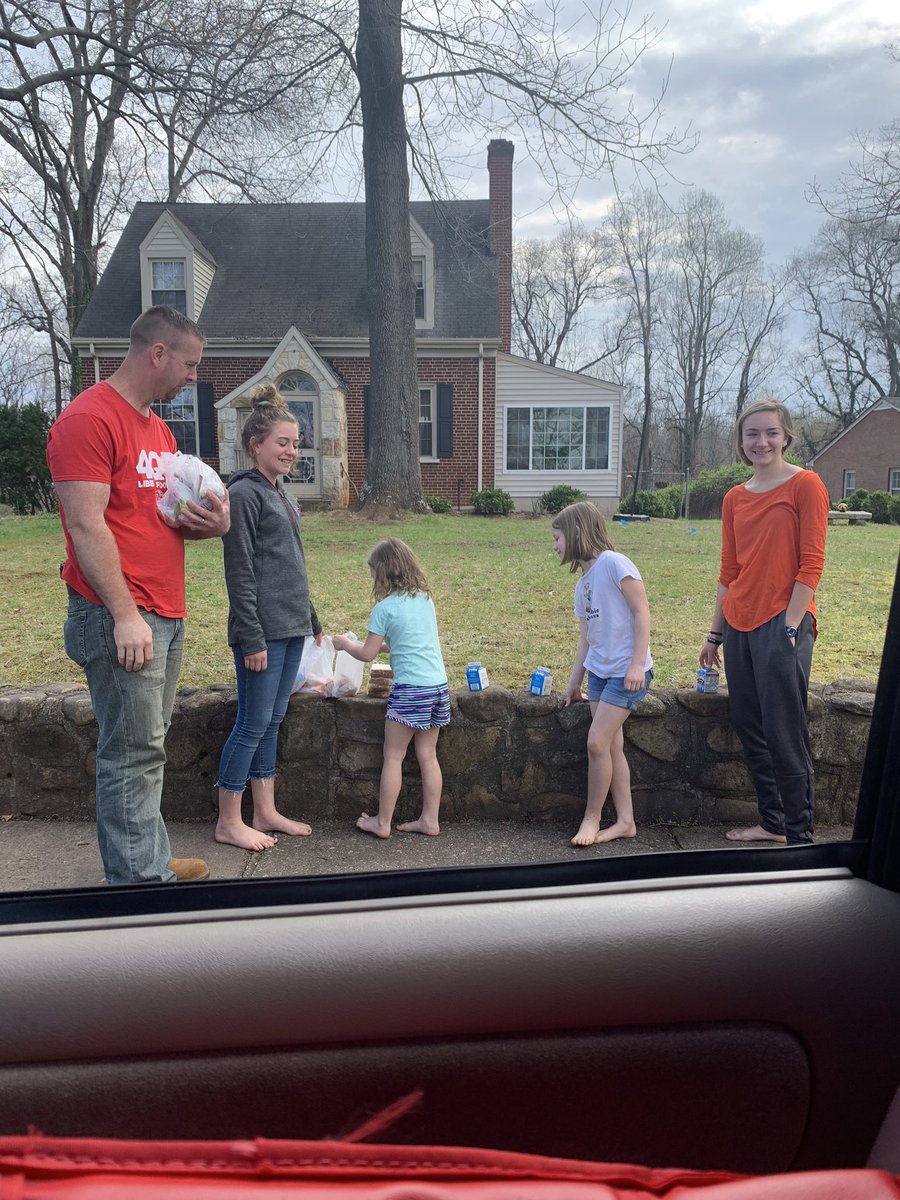 charles_santore's tweet photo. Today in adventures in delivering school lunches, one sweet girl gave me a roll of toilet paper. #BCPS #schoollunches #thankssweetieiwasdowntomylastroll https://t.co/8cs64Z7yBy