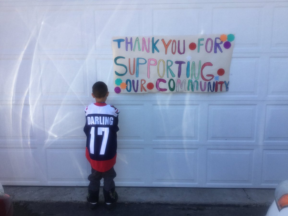 RochCarrierES's tweet photo. More @RochCarrierES virtual Spirit Day fun and gratitude! #RCESSpiritDays #ocdsbflattenthecurve @OCDSB https://t.co/Md1oGWWG6M