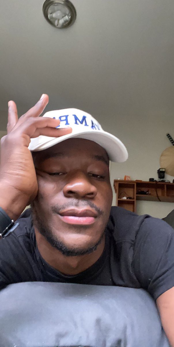 JuniorKowac's tweet photo. 21 &amp; hungover 🥳🤕 https://t.co/Cut2XscNwn