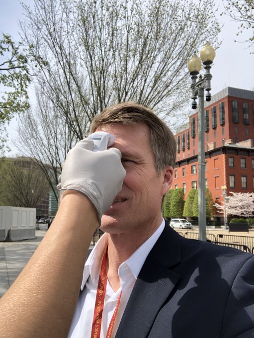 View image on Twitter