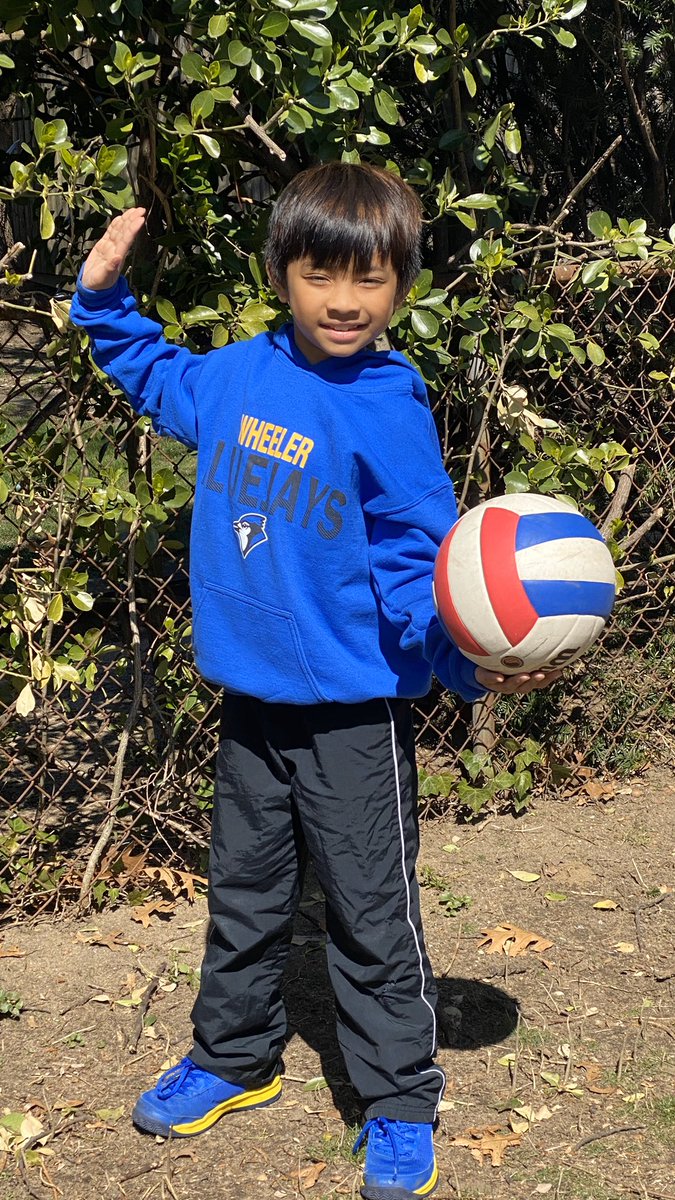 Fourstars31's tweet photo. WHEELER SPIRIT!!! Day 5 of Wheeler Virtual Spirit Week.@MsSilverman_ @MrJohnFrias @WheelerAvenue  #BlueJays #wheelerspirit #Brightsunnyday https://t.co/qNHeFAGY2B