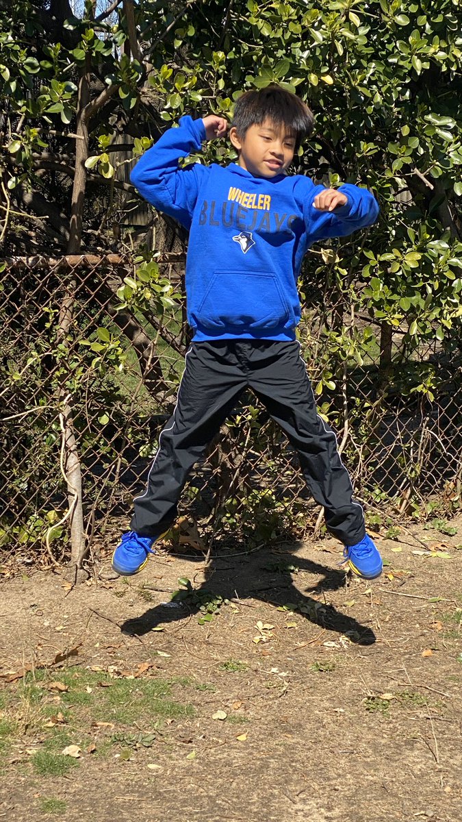 Fourstars31's tweet photo. WHEELER SPIRIT!!! Day 5 of Wheeler Virtual Spirit Week.@MsSilverman_ @MrJohnFrias @WheelerAvenue  #BlueJays #wheelerspirit #Brightsunnyday https://t.co/qNHeFAGY2B
