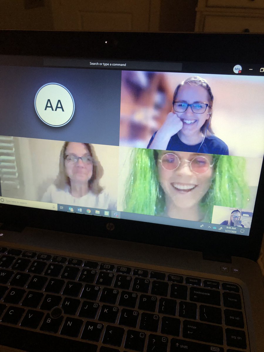 MrsBKinder7's tweet photo. Trying to add extra joy to our meetings #SJESDallas https://t.co/76DcjN5to3