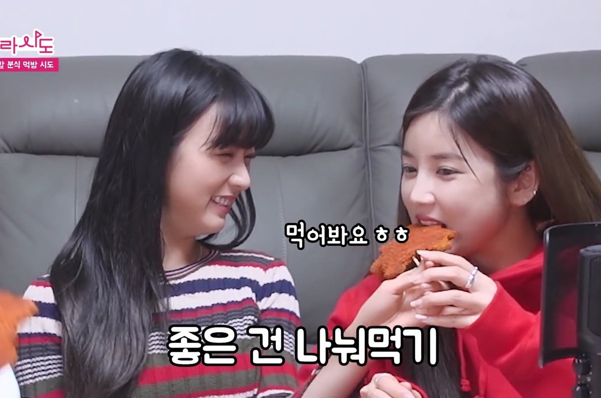 moonbyul and solar assent to this gay activity