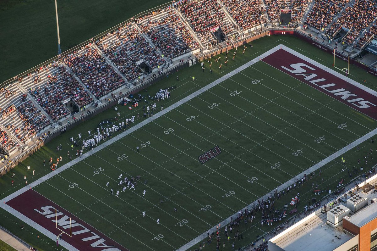 ColtonP26045973's tweet photo. Honored to receive an offer from Southern Illinois University (SIU) thanks to @CoachNGriffin https://t.co/PT7G4qL4Yv