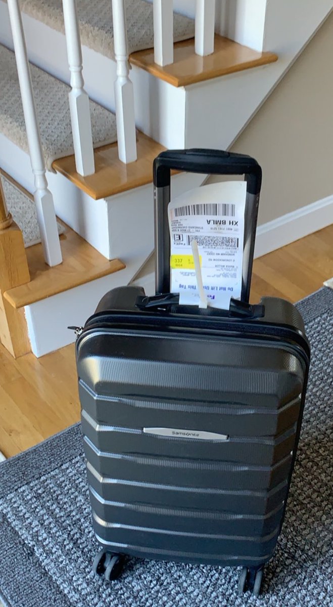 VeeMiller11's tweet photo. It may have taken a month and half but @AmericanAir found my bag! 🙌🏻 #smallwins #victimoftrainingtravel #decontaminationneeded #someonetookmycarryon https://t.co/eRXdT6cYGP
