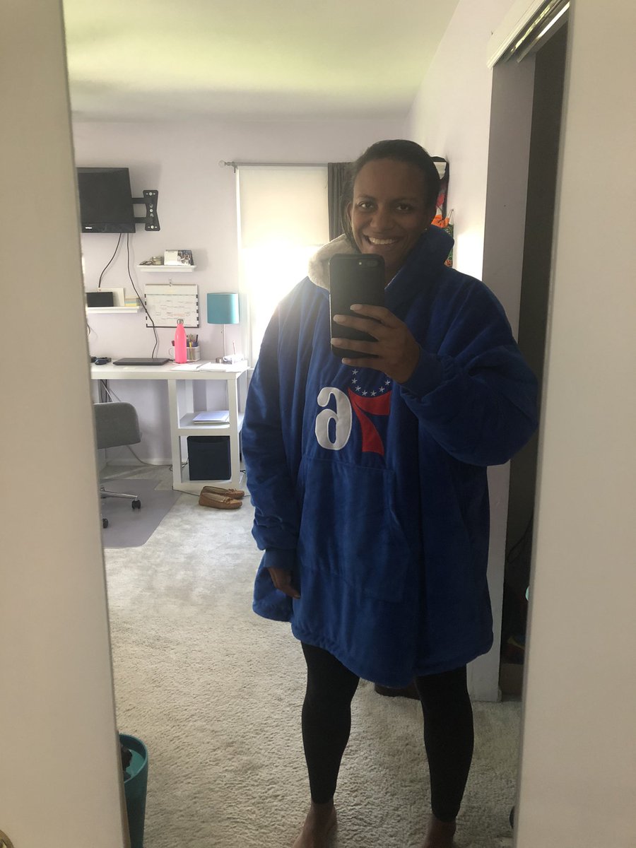 banner_ms's tweet photo. Enjoyed the comfy day today!  Which side do you like better?!  #ohsspirit  #VirtualSpiritWeek https://t.co/5jckUJNBWz
