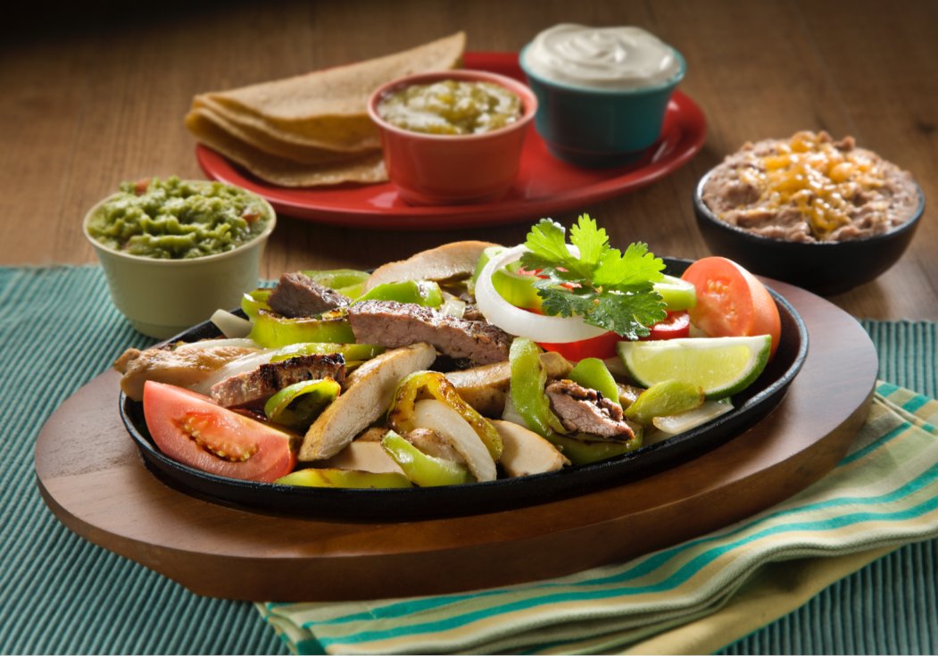 manuelsaz's tweet photo. Got a case of the “Quarantine 15”?

Is the Keto diet not working while staying at home?

Manuel’s is here to help with our Grilled Steak &amp; Chicken Fajitas, low fat and tasty!

Have them delivered today!!  https://t.co/guTNUNigTs https://t.co/aMZwx6Idhv