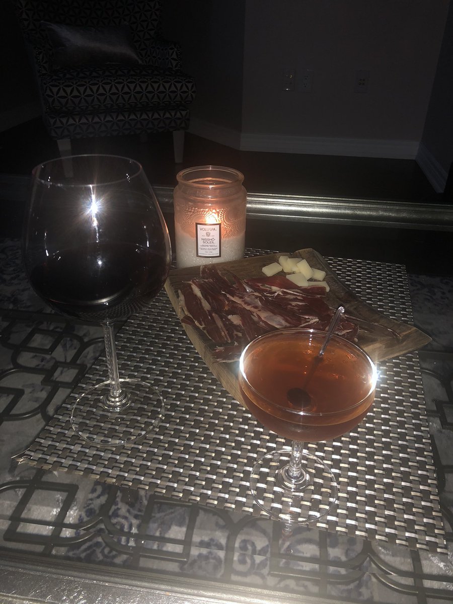 Good drinks, charcuterie , Great way to wrap up the week... Looks awesome to me! <a href="/VHrybachova/">Victoria Metti</a> #stayhome #TGIF