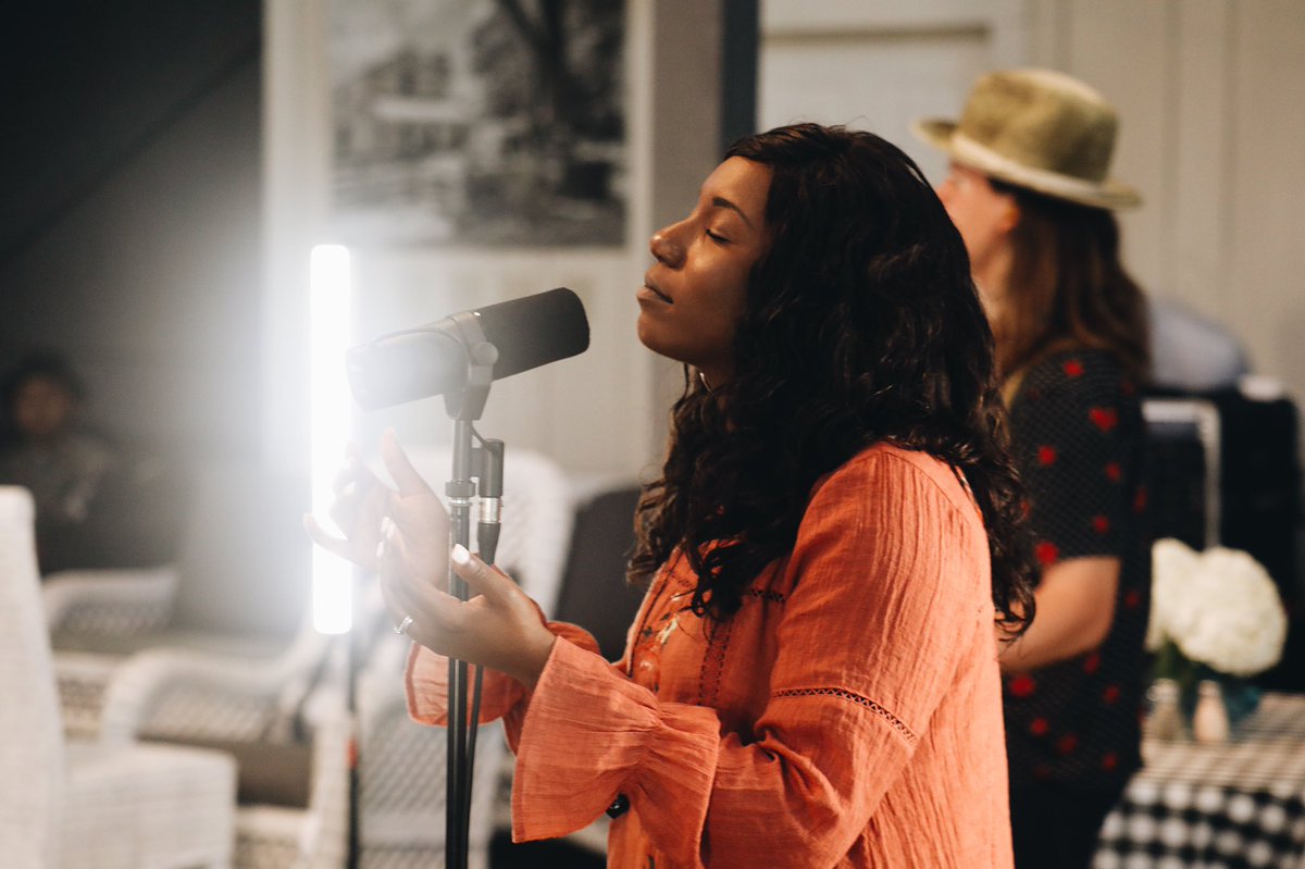 ThreeLifeChurch's tweet image. Another special online experience is coming your way this Sunday. We will be back on Facebook &amp;amp; Youtube Live at 11am. Chats will be open &amp;amp; we will be worshipping right where we are.  #churchathome #3life