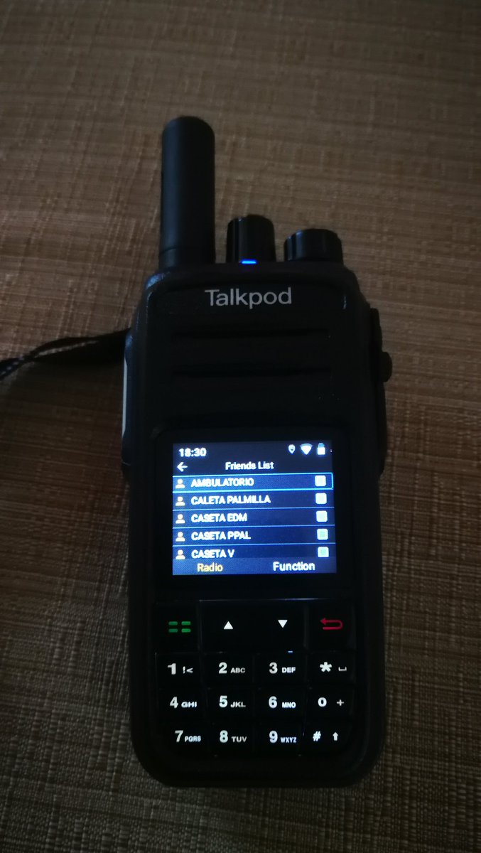 radiotrunk's tweet photo. Nuevo equipo de radio #Talkpod  #N57A  #RadiocoberturaNacional e internacional con #RadioPoC #PoC  LTE/WIFI/BT/GPS listo para Telefonía, opera en ambientes de emergencia,llamadas de grupo,privadas
#Radiotrunk https://t.co/hgFcYhqf7O