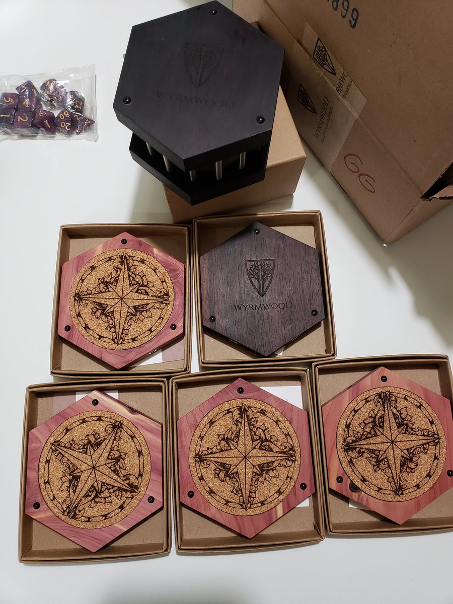 semiotickitten's tweet photo. My #wyrmwood tabletop tiles are finally here! The aromatic cedar is even more beautiful in person, but I honestly can't stand how stunning the macassar ebony Bailey Brig is 😩💖
#wyrmwood #dnd #tabletoptiles #wyrmwoodgaming https://t.co/HVWwjn2wKj