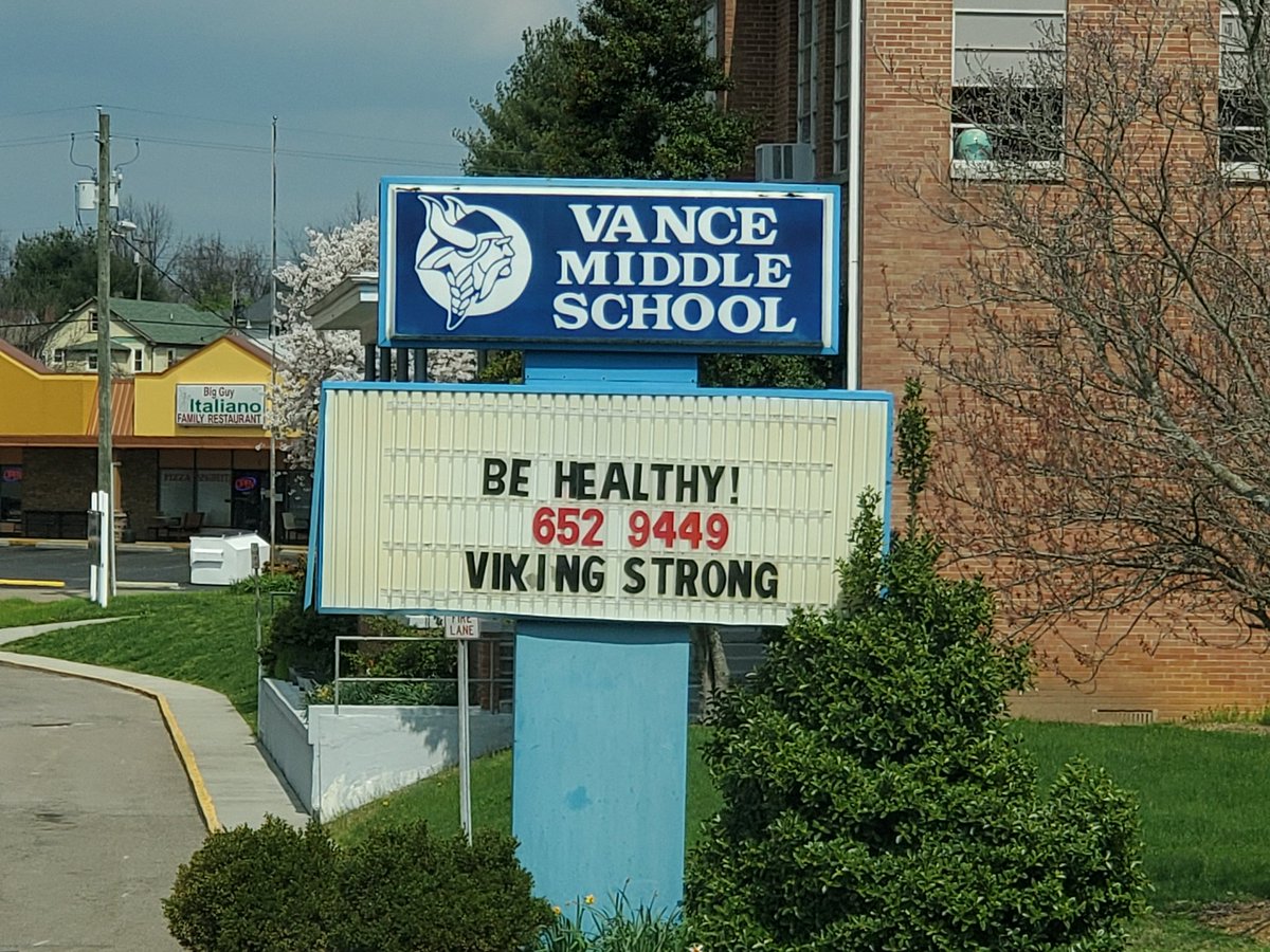 CoachTaylorVMS's tweet photo. #VikingStrong @BTCS_VANCE @scotta51172 https://t.co/uDx96VS1gt