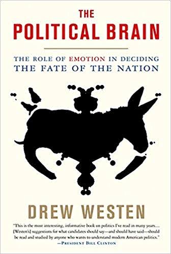 Luis_Kanelo's tweet photo. ¿Que papel juegan las emociones en el comportamiento de los electores?
Muchos nos hemos hecho esta pregunta, otros han ido más allá. @westen_drew &amp; 
@GeorgeLakoff pilares de este camino. #ThePoliticalBrain &amp; #ThePoliticalMind lecturas obligadas. #QuedateEnCasa #QuedateLeyendo https://t.co/Sn25zIRHnt
