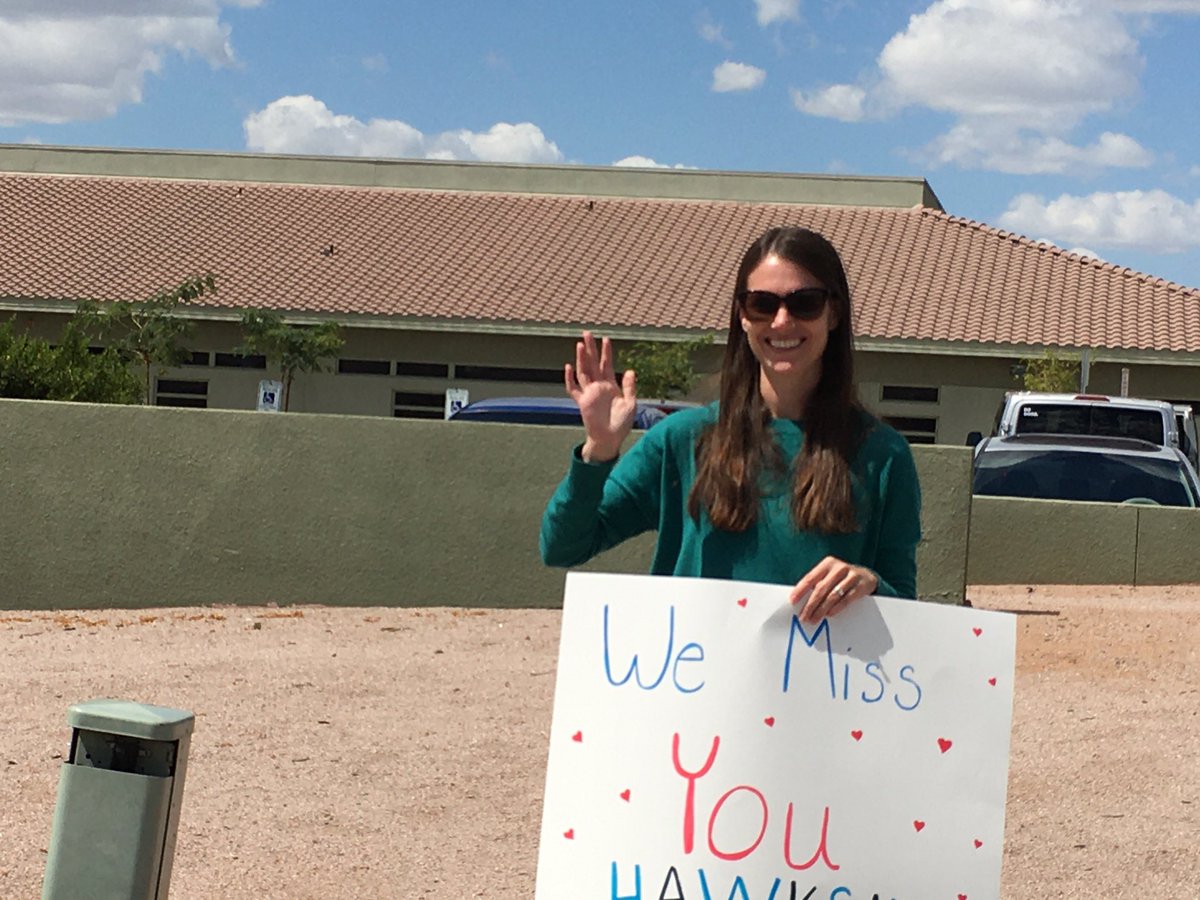 hawks_harris's tweet photo. Our teachers and staff had such a great time seeing so many of our students during our “reverse” parade this afternoon! We would like to Thank our community for driving by to say Hi! We miss you all terribly ❤️ @GPS_District https://t.co/J677ZTgtMw