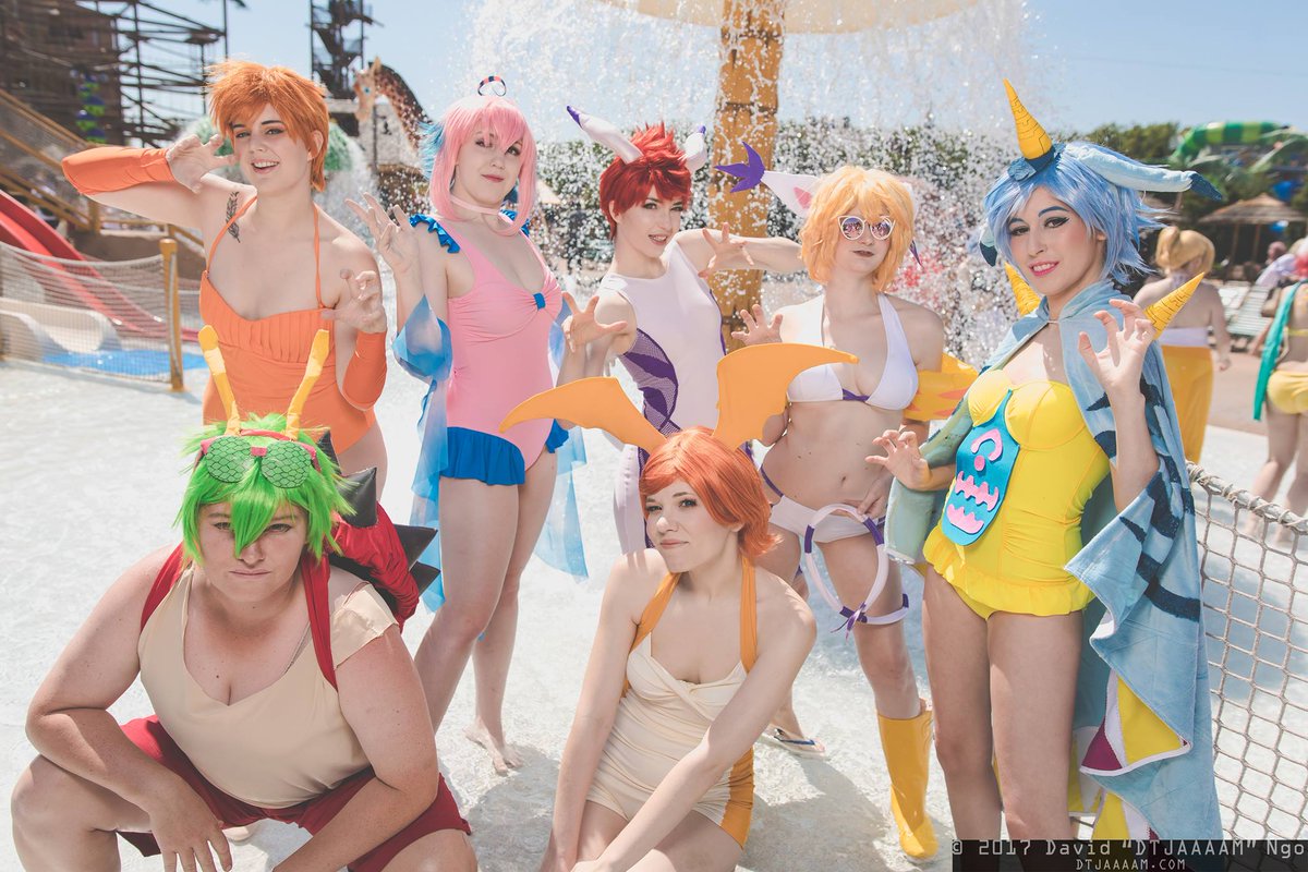Cowbuttcrunchie's tweet photo. For someone who didn't watch Digimon until their 20s, I sure am obsessed with cosplaying these geeks and am ready to do it some more.

🎉Happy 20th Anniversary, Digimon!🎉
Literally too many people to tag +📷@DTJAAAAM @princessofmind_ https://t.co/65v51amiY2