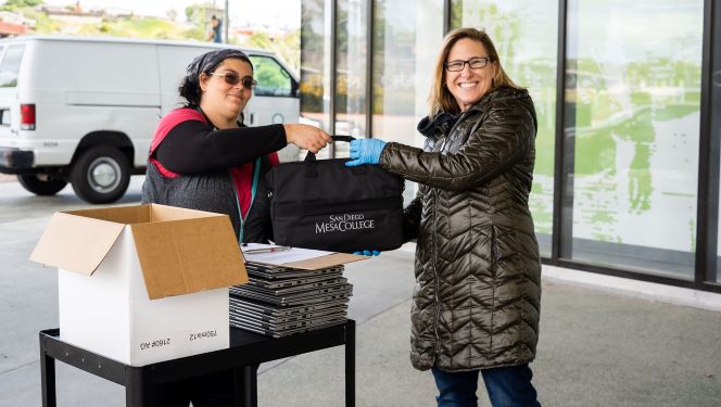 sdmesacollege's tweet image. #SDMesaCollege launches COVID-19 Emergency Fund for students. Our goal is to provide emergency assistance to students whose lives &amp;amp; educat. goals have been disrupted by the Coronavirus crisis. Please consider helping our students &amp;amp; making a donation today.
sdmesa.edu/about-mesa/mes…