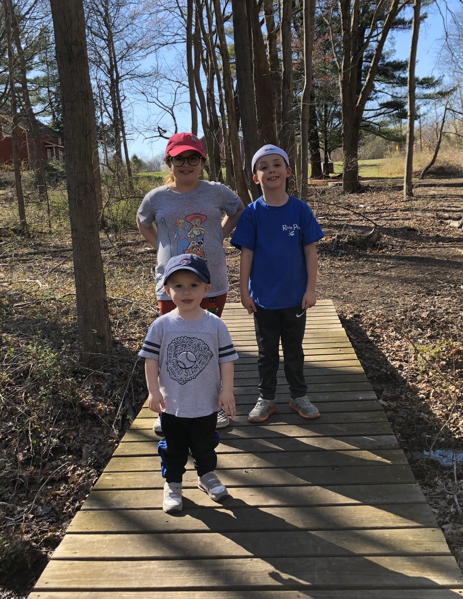 Nice start to the weekend on River Plaza spirit wear day. #RPFamily <a href="/JackieConniff/">Jackie Conniff</a>  @RPPrincipal