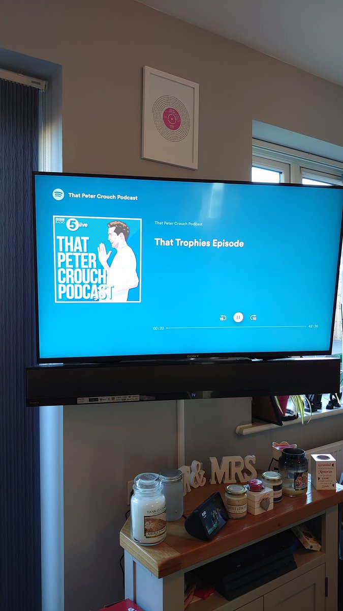 DanVincent90's tweet photo. Got me through my working day today @petercrouch @tomfordyce @Chris_Stark catching up on 2 pods!
Definitely got me through with a few laughs! #keepitupguys #backstronger
#CoronaLockdown #workingfromhome https://t.co/JZIIrO0dua