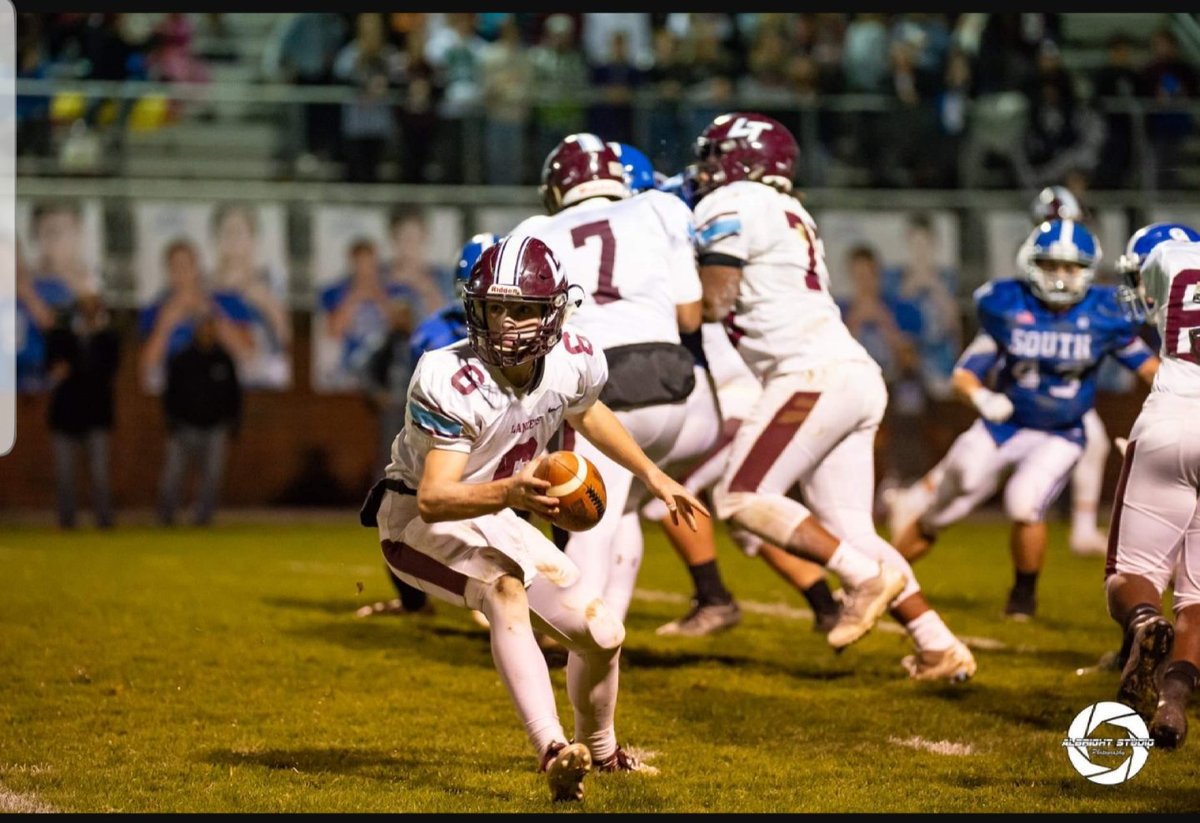 If you are a football person please join the challenge of posting a football photo. Just one picture, no description. Please copy the text in your status, post a picture, and look at some great pictures.