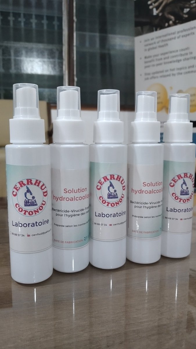 jdossou80's tweet photo. Against #COVID19, using guidelines of #WHO, #cerrhud's laboratory manufactures hydroalcoolic solution.We encourage all organisations to think how they can help.#EVERYDROPCOUNT! @etkelley419 @cerrhud @nsekh @bmj_latest @1verofilippi @AllisonKelley3 @cop_wanel @johnson_ermel https://t.co/TeTmfhLePx