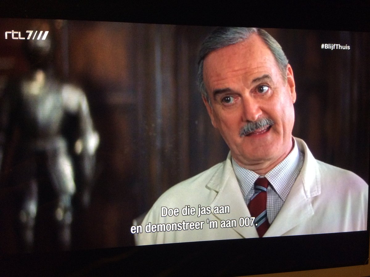 Even snel de phone ophangen met mn❤️ om me volledig te focussen op deze epic scène #JohnCleese #Q #JamesBond #TheWorldIsNotEnough