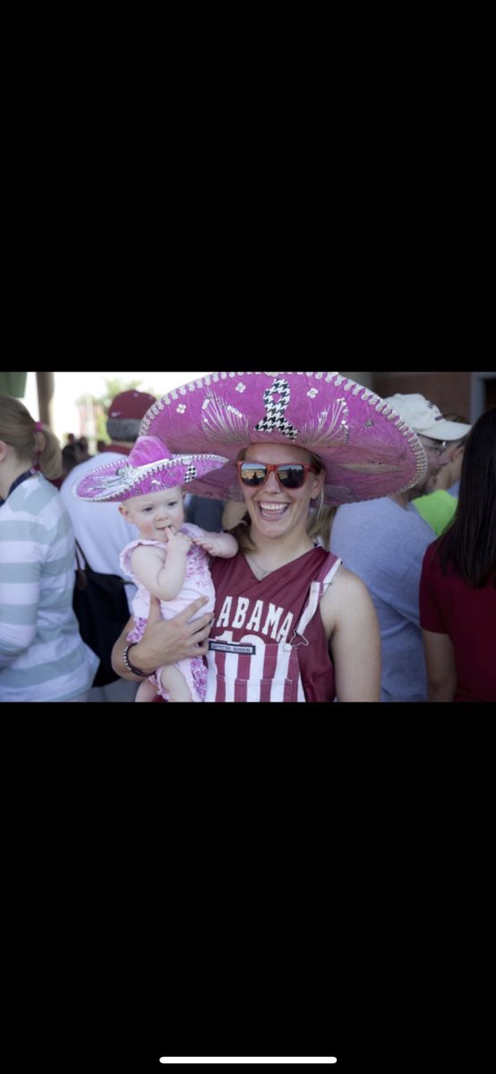 emilypitek's tweet photo. Because I have never hid behind anonymity on twitter....as far as I can deduce, I am the only former Alabama athlete in this bracket. 

I have literally bled for the Tide. And have torn 2 ACLs, labrum, and UCL. 

#voteformeEmmyP https://t.co/5c05regeqT