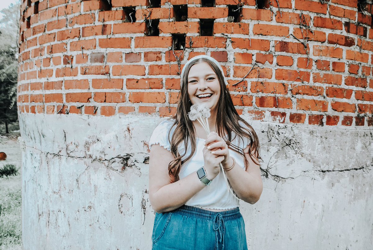 nothing but smiles for LITF Friday ♥