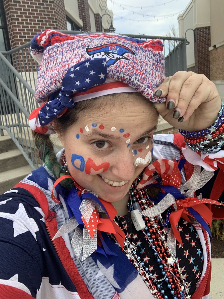 MsSimpsonMath's tweet photo. Public reactions to my outfit include “GIVE HER FREE MISSION BARBEQUE!” “AMERICA!” And “Old Mill Middle North? I went there!” ❤️🤍💙 @OMMNAACPS #OMMNPride #LiftOurSpiritsWeek #OneComplexOneHeart #AACPSAwesome @AACountySchools https://t.co/b06L95N1ty