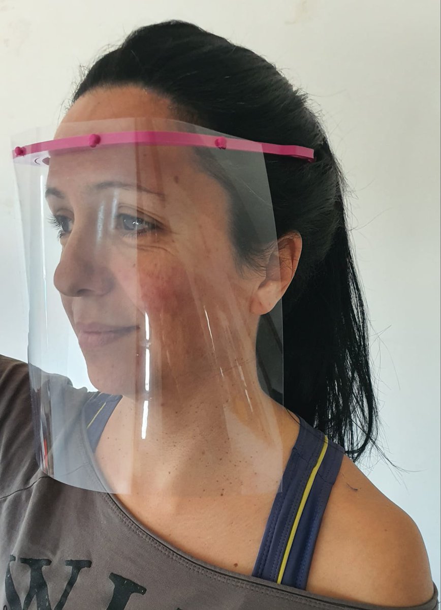 etlleida's tweet photo. Professorat de l'@etlleida treballen incansablement en la producció de pantalles protectores fabricades amb la #impressora3D de l'Àrea #TAC del centre. Produïm unes 20 d'unitats diàries al servei de l'@icscat @salutcat. #nosaltresactuem #coronavirus  @educaciocat #FPCAT https://t.co/6LvfYUmhAi