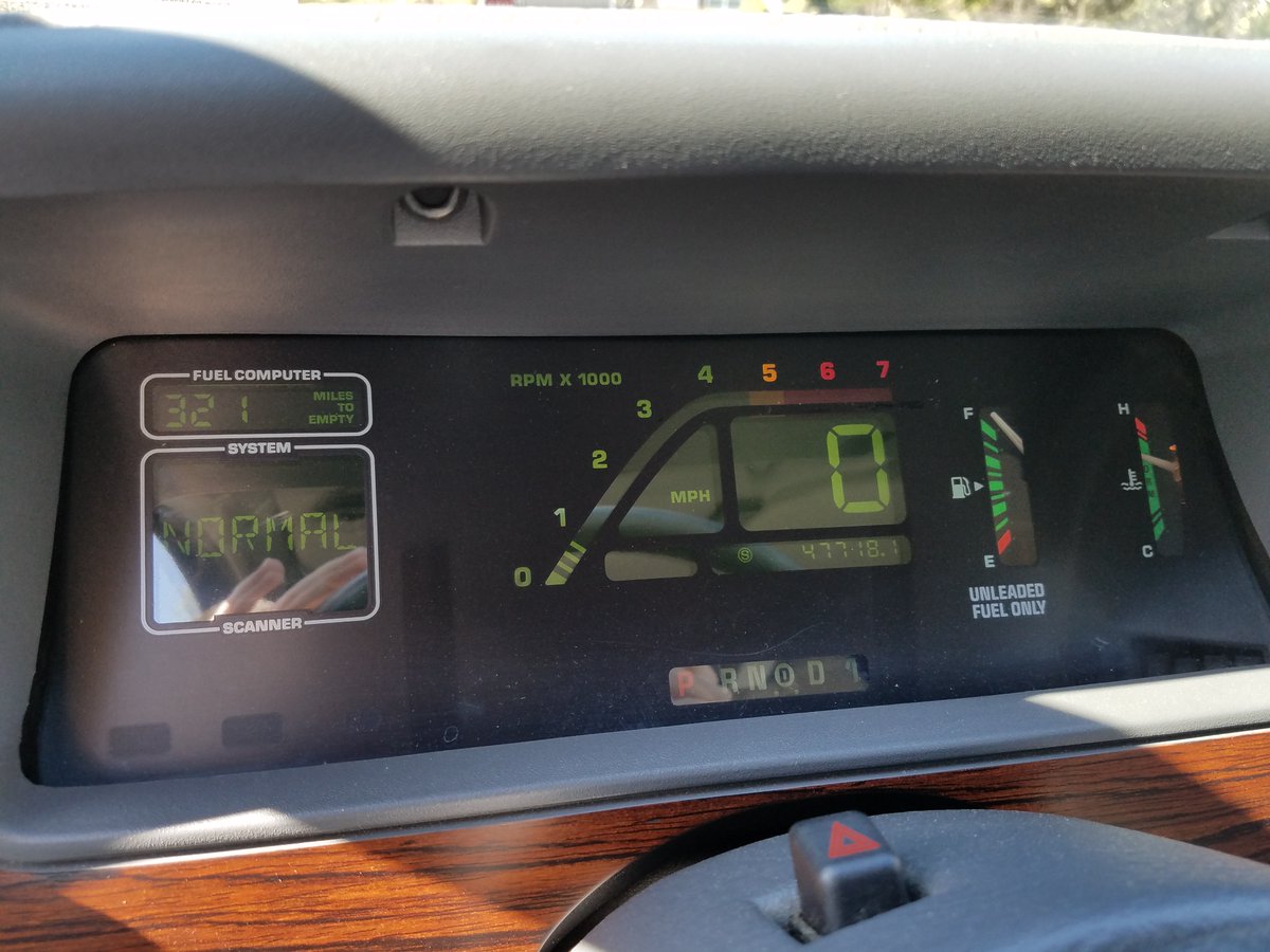 EdwardNerdy's tweet photo. @john_osborn 1986 Ford Taurus LX https://t.co/DgTY8o1KNR
