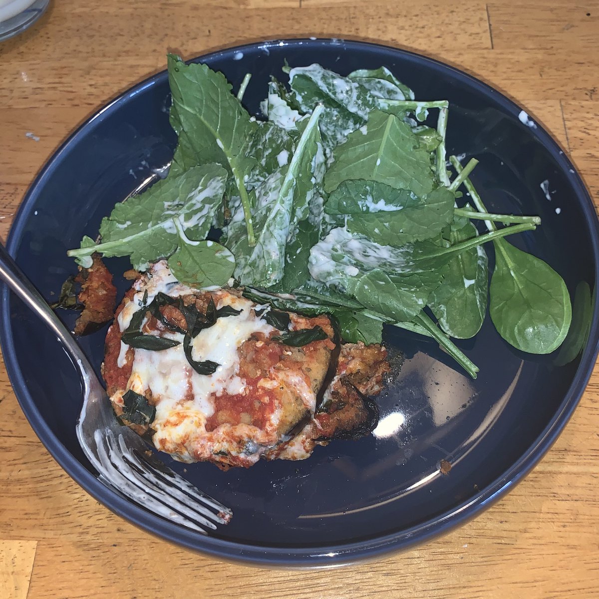breakfast4din's tweet photo. Leftover egglpant parmigiana and salad with homemade buttermilk ranch dressing https://t.co/hr8huw8ntc