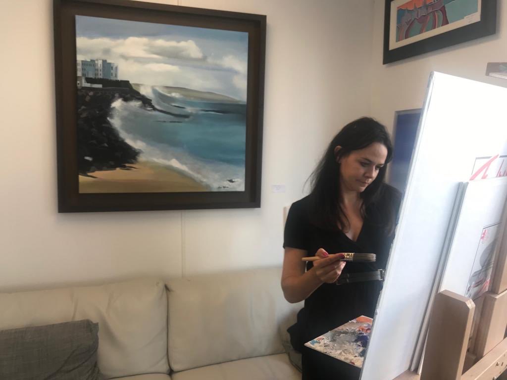 EvanaBjourson's tweet photo. Missing work at the gallery (taken a few months back, having no clue of what would lie ahead). #ltdcompany #CoronaLockdown #bigadjustment #supportnhs #missingwork #IsolationLife #supportsmallbusiness https://t.co/TkwTg6FjZ3