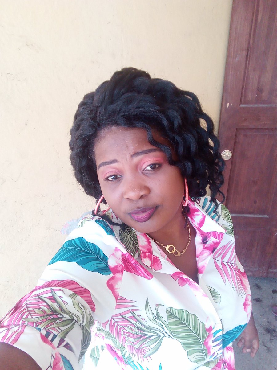 LanlandeG's tweet photo. Tout Sak pa renmenm yo konnen yo pa gen gou😍 https://t.co/8Ny3o6fGY2