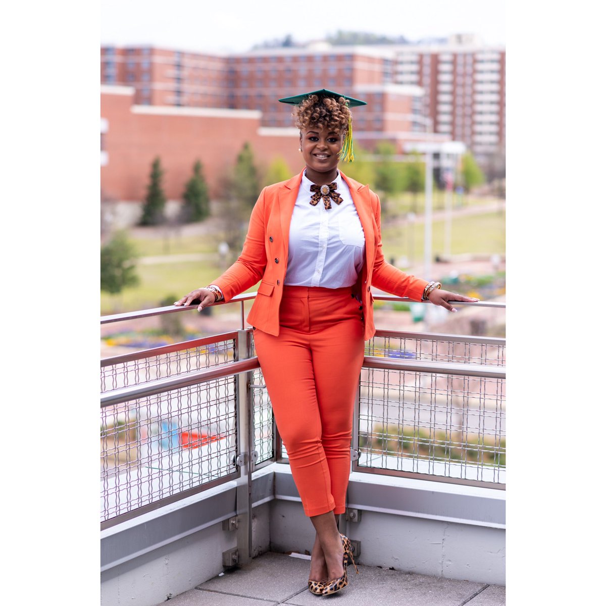 _CharmaineIsMe's tweet photo. Through the struggle I remained resilient! I’m still here and I WILL come out victorious‼️🎓😊💪🏽 #uab20
#SGRho 
#resilient
#dontquit https://t.co/uWRTcwyTiM