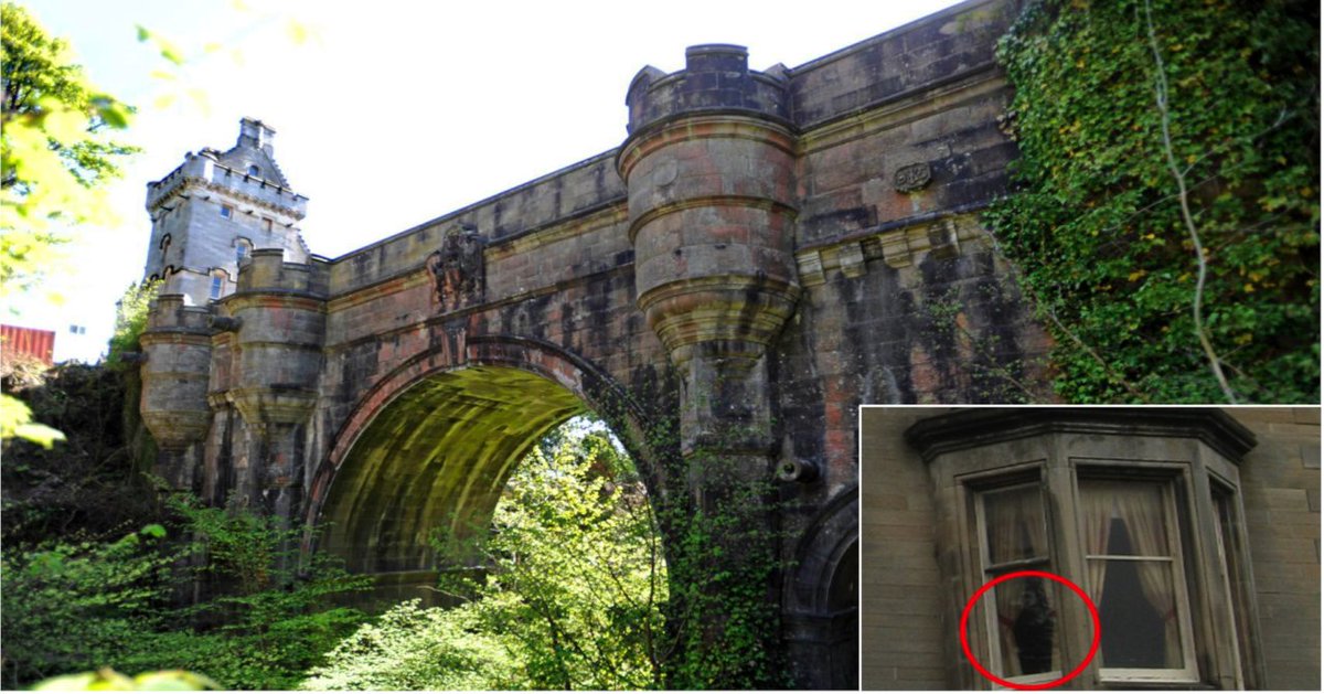 PortalPetMag's tweet photo. Conheça a arrepiante “ponte dos cães suicidas” na Escócia. Lendas falam que a alma de uma antiga viúva, a “Dama Branca”, estaria envolvida nos casos de suicídio de cães. Você vê alguma figura nesta janela? https://t.co/GOJbSwcOte https://t.co/3oQSzXjWmG