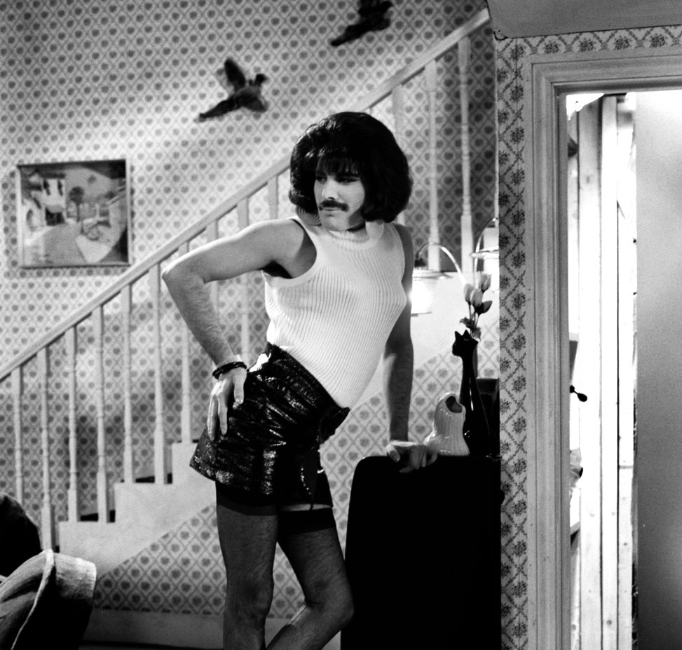 UnaHumildePapa's tweet photo. Bad Bunny llegó para revolucionar TODOS los estándares de cambiar y estereotipos de la masculinidad y feminismo...

Freddie Mercury
David Bowie
Iggy Pop
Robert Plan

¡BITCH PLEASE!😎 https://t.co/6tRxGkK9bV