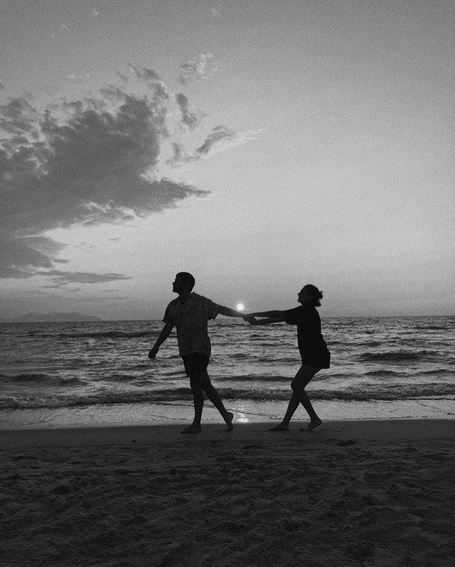 White Gallery tweet media