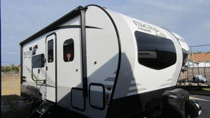 RHCRockport's tweet photo. 2020 Forest River Flagstaff Micro Lite 21DS

• Location: Rockport
• Condition: New
• Stock Number: 35869
• Year: 2020
• Make: Forest River
• Brand: FLAGSTAFF
• Model: Flagstaff Micro Lite 21DS
• Color: WHITE
• Sleeps: 4
• Slideouts: 1

https://t.co/qKz8JWTh3r https://t.co/9xWHqVPqJv