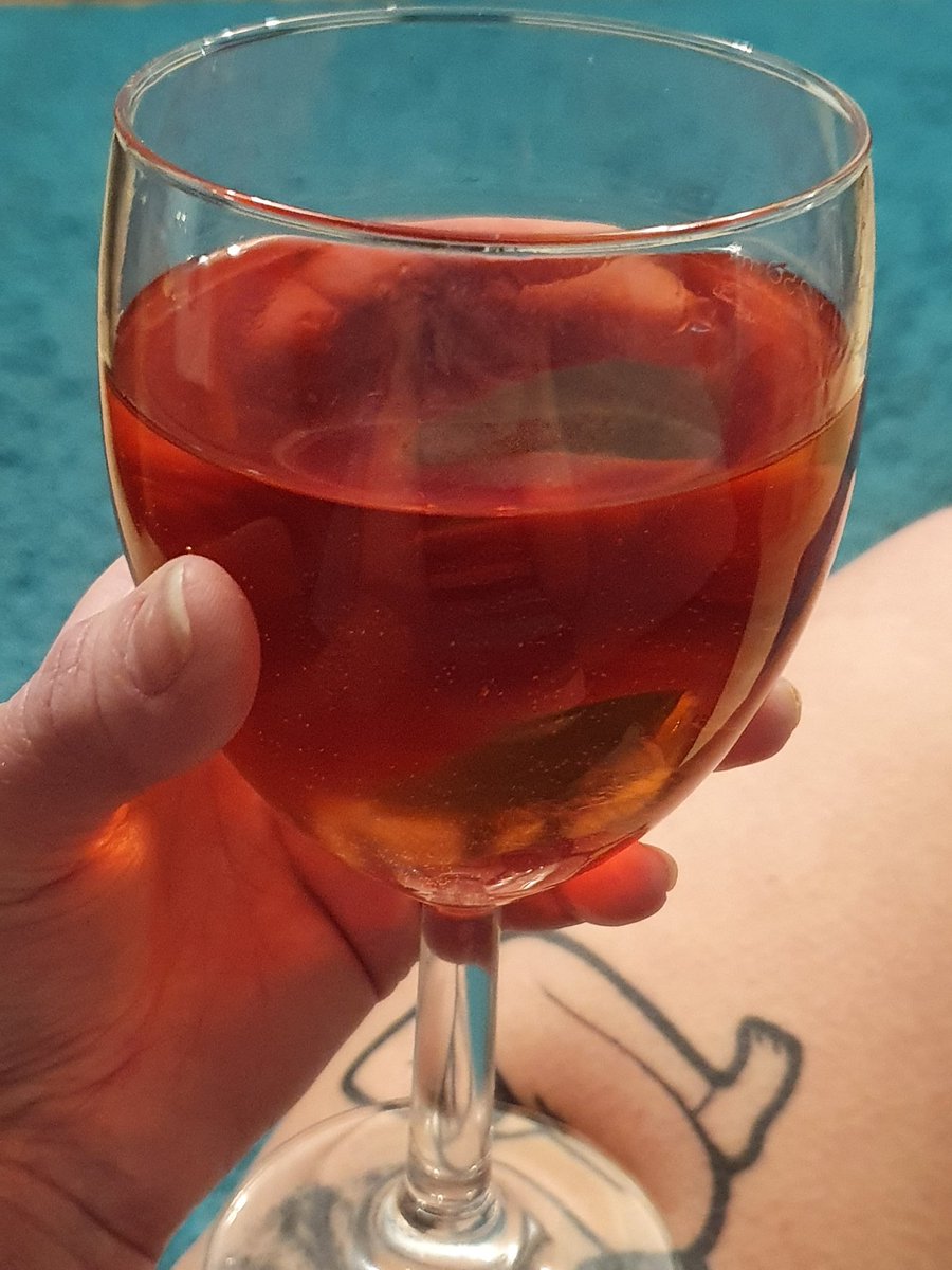 mckenna6679's tweet photo. Let's give this a whirl #RaspberryMojito https://t.co/ssIHyVTfdd
