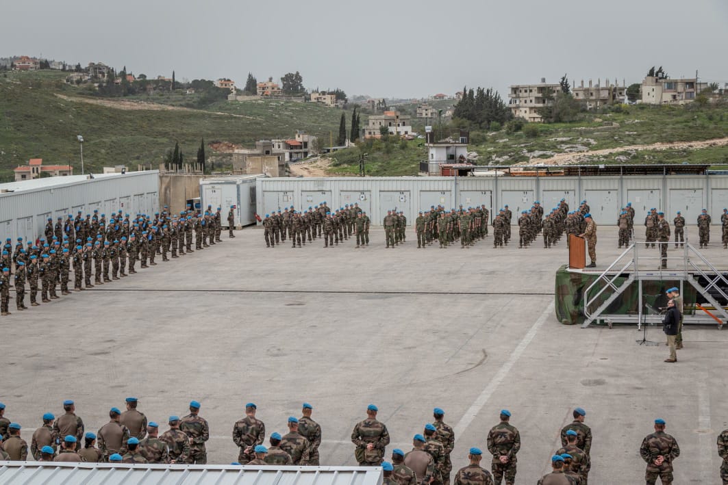 1erSpahis's tweet photo. Today General @stefanodelcol addressed FCR soldiers. As we are facing one of the biggest challenge in our history, it is the time to be even more vigilant and abide by all the precautionary measures put in place by @UNIFIL_. We have a common ennemy to fight together! https://t.co/4jmY0bFMR5