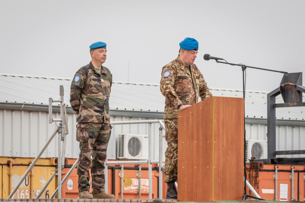 1erSpahis's tweet photo. Today General @stefanodelcol addressed FCR soldiers. As we are facing one of the biggest challenge in our history, it is the time to be even more vigilant and abide by all the precautionary measures put in place by @UNIFIL_. We have a common ennemy to fight together! https://t.co/4jmY0bFMR5